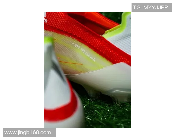 阿迪达斯足球鞋x系列全新发布引领运动潮流助力球场表现提升 阿迪达斯足球鞋x系列全新发布引领运动潮流助力球场表现提升